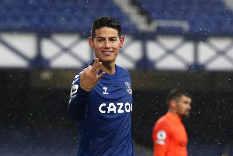 ۴۰ هزار استقلالی خامس رودریگز را بمباران کامنت کردند