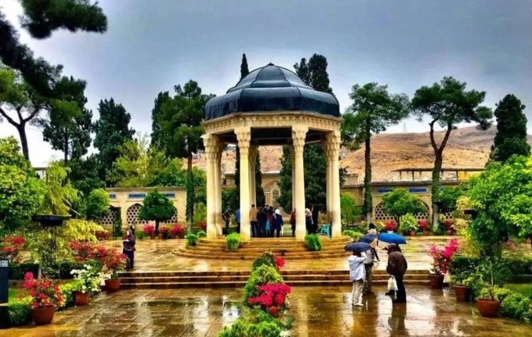 فال حافظ روزانه 17 آبان ۱۴۰۴