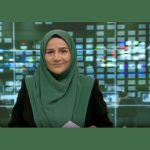 مجری زن صداوسیما آهنگ یا مولا دلم تنگ اومده چاووشی را با ریتم خواند!